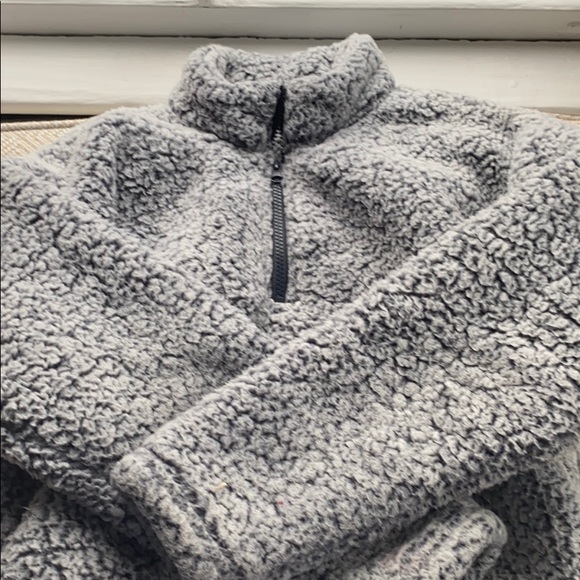 Pacsun Crewneck Sherpa zip up! - Picture 3 of 4